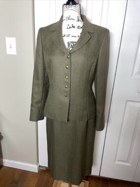 LE SUIT 2 Piece Green Herringbone Blazer &  Skirt Set  Size 8 Career Office